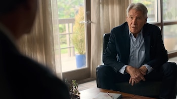 Harrison Ford en "Terapia sin filtro", serie que estrenará pronto su temporada 2 (Apple TV+)