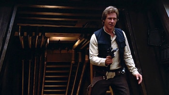 Su trabajo como carpintero lo llevó a construir puertas en estudios de cine, donde tuvo su oportunidad de audicionar para Star Wars (20th Century Fox)