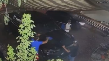 El ataque tomó por sorpresa a los trabajadores del autolavado. (Especial)