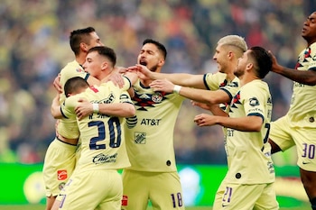 Foto de archivo de jugadores del América celebrando un gol durante la final del torneo Apertura 2019 ante Monterrey. Estadio Azteca, Ciudad de México. 29 de diciembre de 2019.
REUTERS/Henry Romero