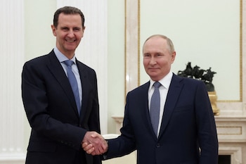 El presidente ruso Vladimir Putin asiste a una reunión con el presidente sirio Bashar al-Assad en el Kremlin en Moscú (Sputnik/Valeriy Sharifulin/via REUTERS)