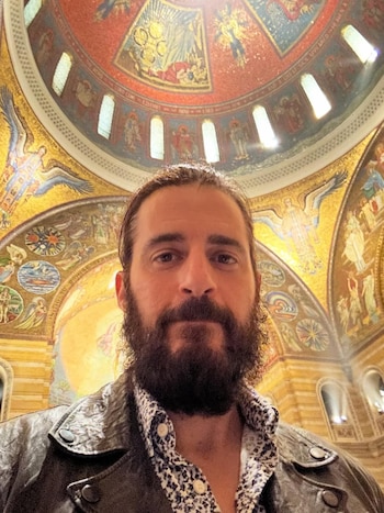 Jonathan Roumie aseguró que interpretar a Jesús en "The Chosen" le cambió la vida y reafirmó su fe cristiana
(Créditos: Instagram/Jonathan Roumie)