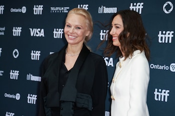 Gia Coppola aseguró que está muy complacida por trabajar con Pamela Anderson
(REUTERS/Carlos Osorio)