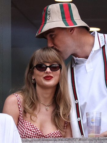 Travis Kelce aún tiene varios regalos para Taylor Swift en las festividades navideñas
REUTERS/Mike Segar