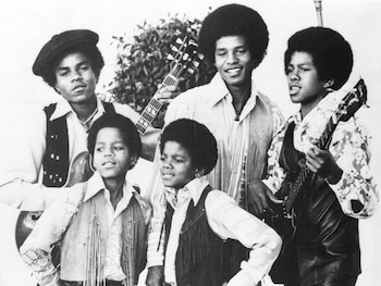 La familia Jackson enfrenta un