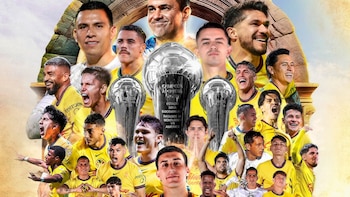 Los aficionados azulcremas esperan con