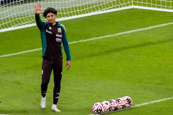 El portero mexicano Guillermo Ochoa