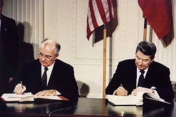 Reagan redujo tensiones con la