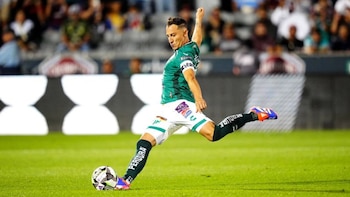 Andrés Guardado sale del retiro