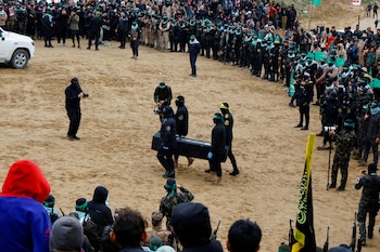 Archivo: Hamas entrega a la