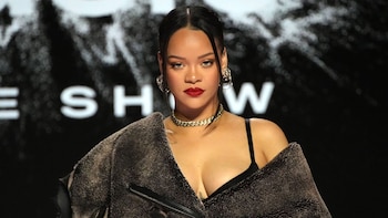 Rihanna expresa su rechazo a