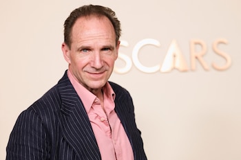 Ralph Fiennes destaca por su