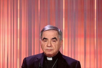 ARCHIVO: El cardenal Angelo Becciu,