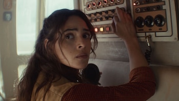 Adria Arjona interpreta a Bix