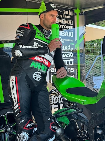 El motociclita Shane Richardson murió