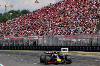 Verstappen sigue al frente en