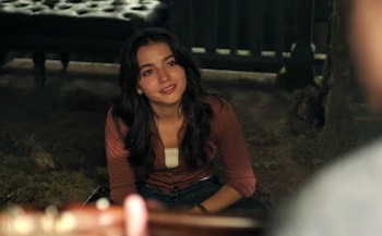 Ellie parece dedicarle a Dina