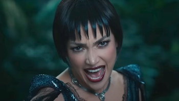 Jennifer Lopez interpreta a una