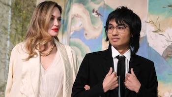 Angelina Jolie adoptó a Maddox