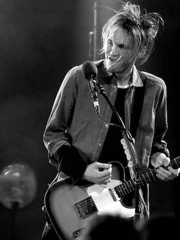 Josh Klinghoffer deberá cumplir con