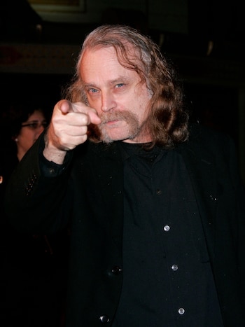 El retiro de Brad Dourif