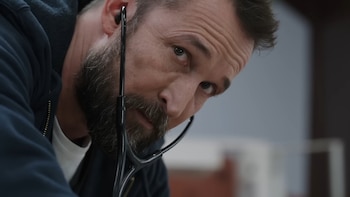 Noah Wyle lidera el elenco
