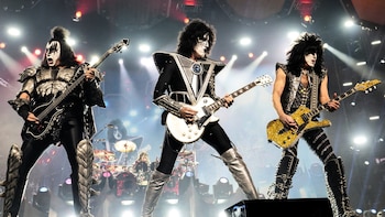 FILE - Gene Simmons, de