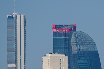 La estructura roja, conocida popularmente