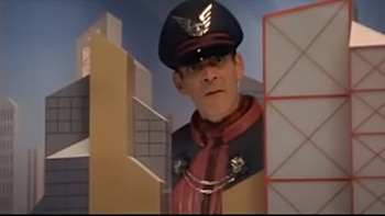 El papel de M. Bison