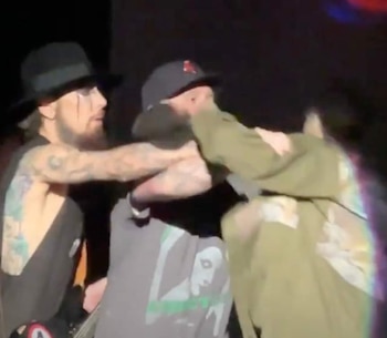 La pelea entre Perry Farrell
