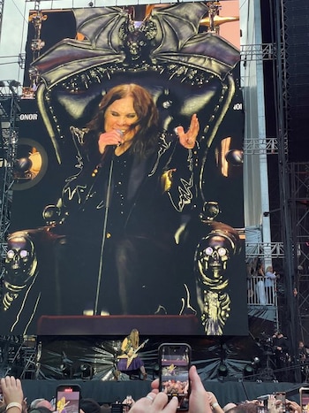 Ozzy Osbourne durante el show