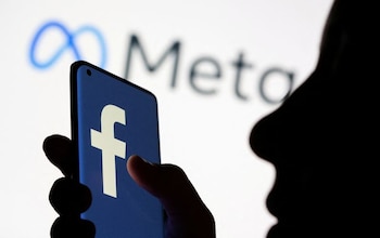 Facebook e Instagram promocionan aplicaciones