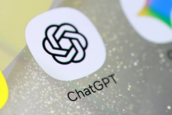 Estafadores usaron ChatGPT para crear