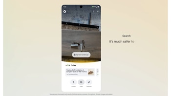 Captura de pantalla de un smartphone mostrando Google Lens con anclajes de pared, tornillos y clavos en una superficie de madera, y resultados de búsqueda