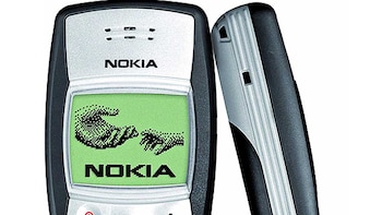 El terminal, lanzado en 2003, destaca por su funcionalidad esencial y precios que superan los 50 dólares en subastas, reflejando el valor emocional y la demanda global de lo retro