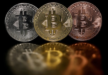 Representaciones de bitcoins (REUTERS/Edgar Su)