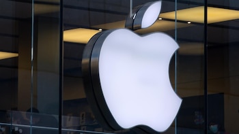 Apple estaría desarrollando un sistema de cámara innovador para sus gafas inteligentes.
(Europa Press)